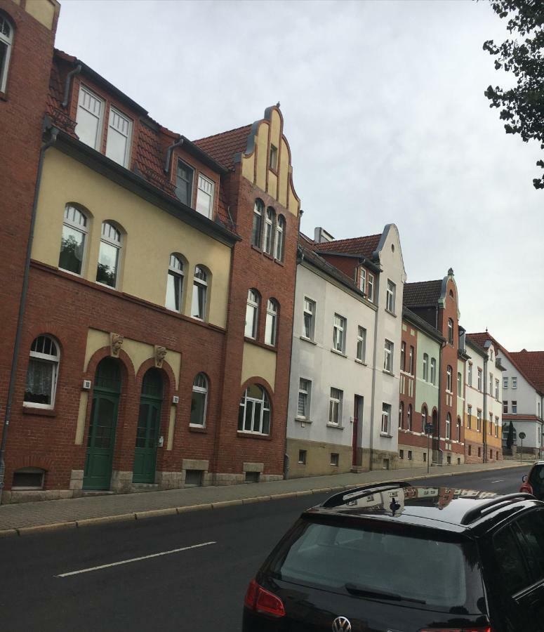 Gemuetliche Ferienwohnung Im Erdgeschoss- Jenaer Strasse إرفورت المظهر الخارجي الصورة