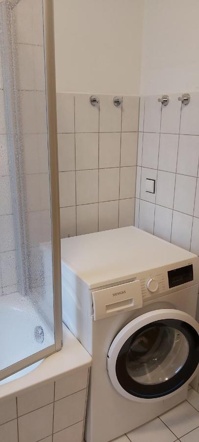 Gemuetliche Ferienwohnung Im Erdgeschoss- Jenaer Strasse إرفورت المظهر الخارجي الصورة